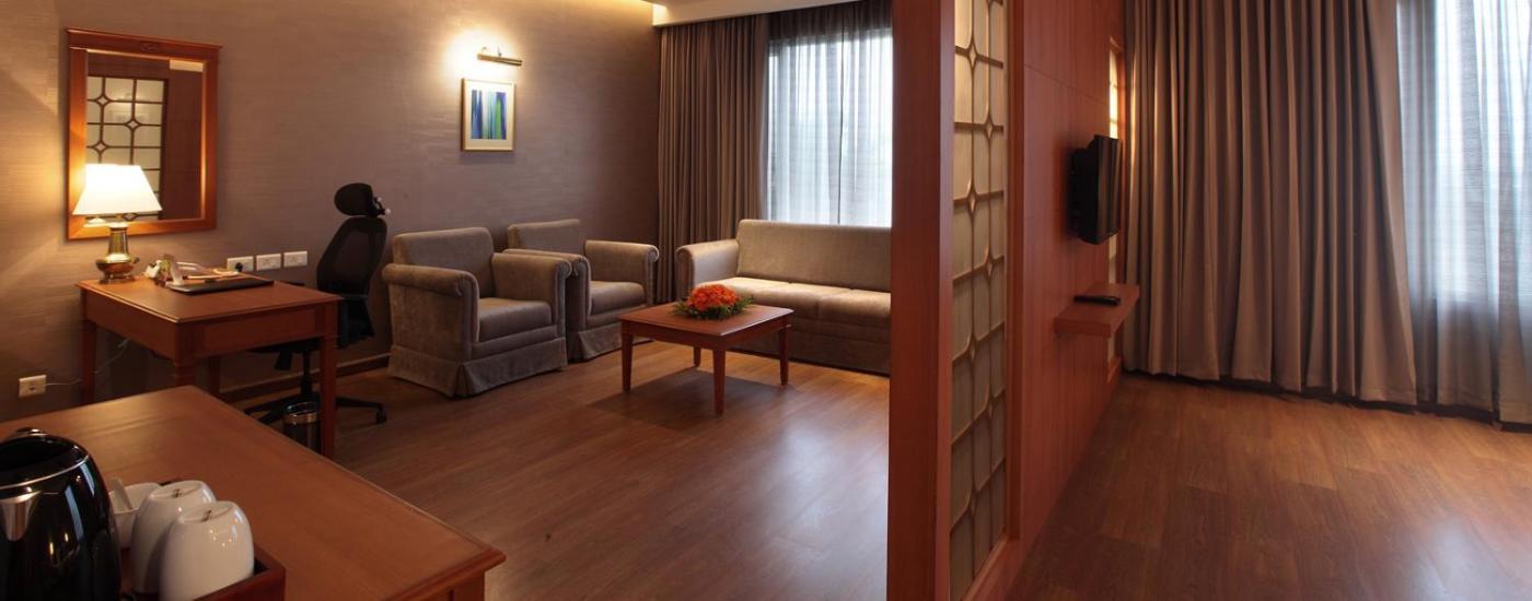 Monsoon Empress Kochi Hotel Exterior photo